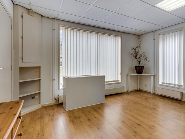 Kerkstraat 24, Zetten