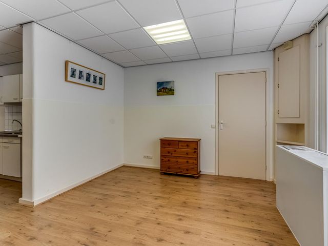 Kerkstraat 24, Zetten