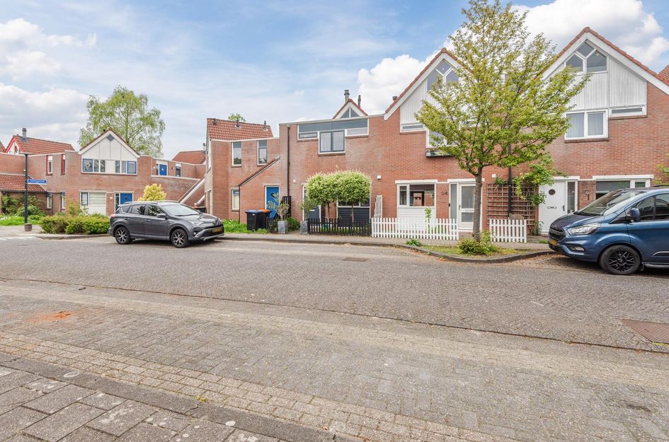 Thomsonstraat 24