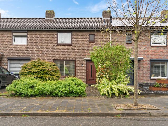 Julianastraat 43, Hoensbroek