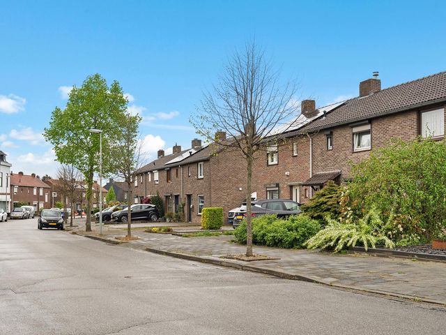 Julianastraat 43, Hoensbroek