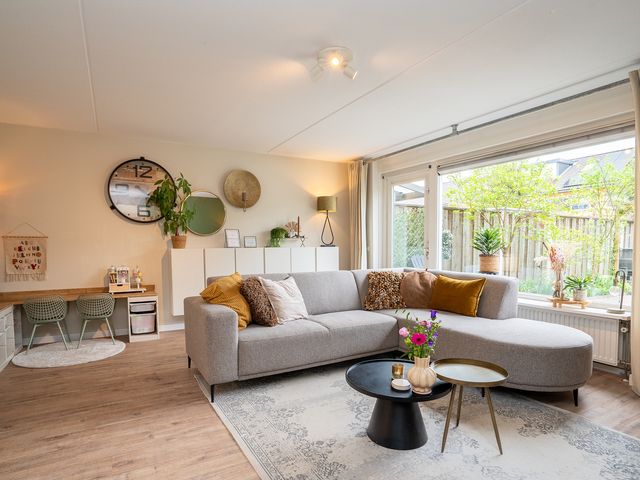 Bitterzoetlaan 9, Enschede