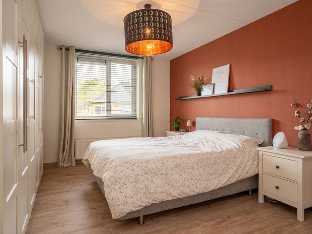 Bitterzoetlaan 9, Enschede