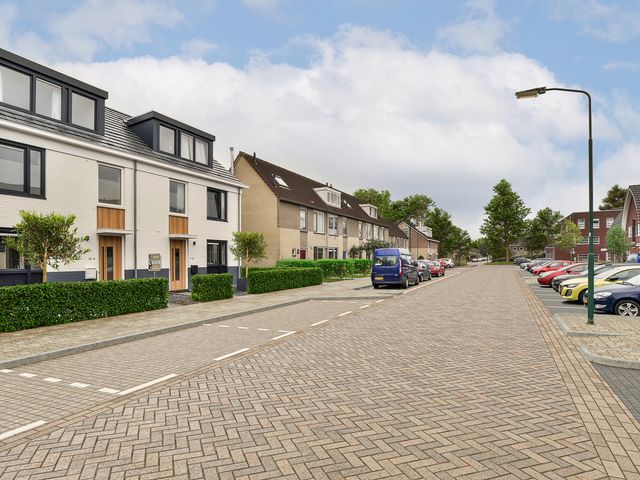 Drakensteyn 28, Maartensdijk