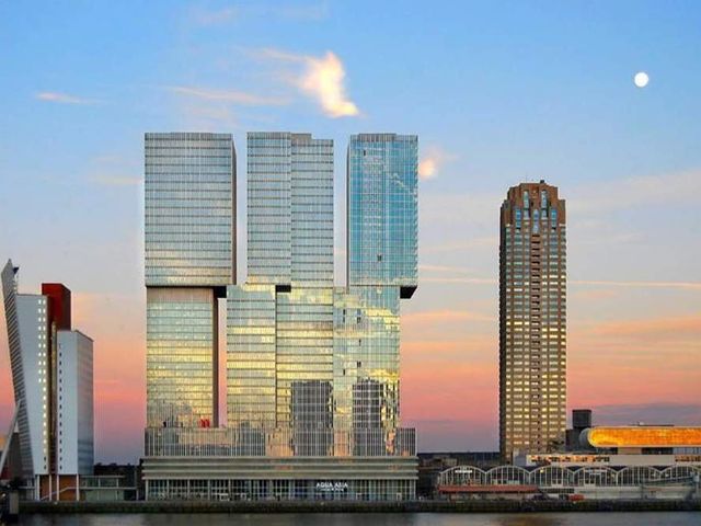 Van der Hoevenplein 133, Rotterdam
