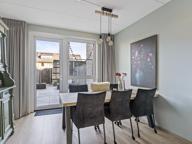 Zilverreigerdreef 60, Pijnacker