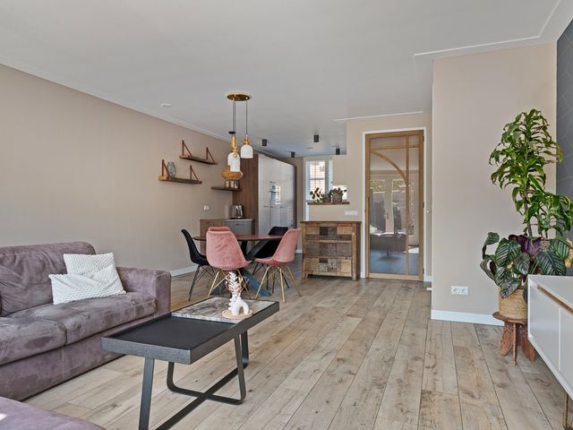 Sella 6, Veldhoven