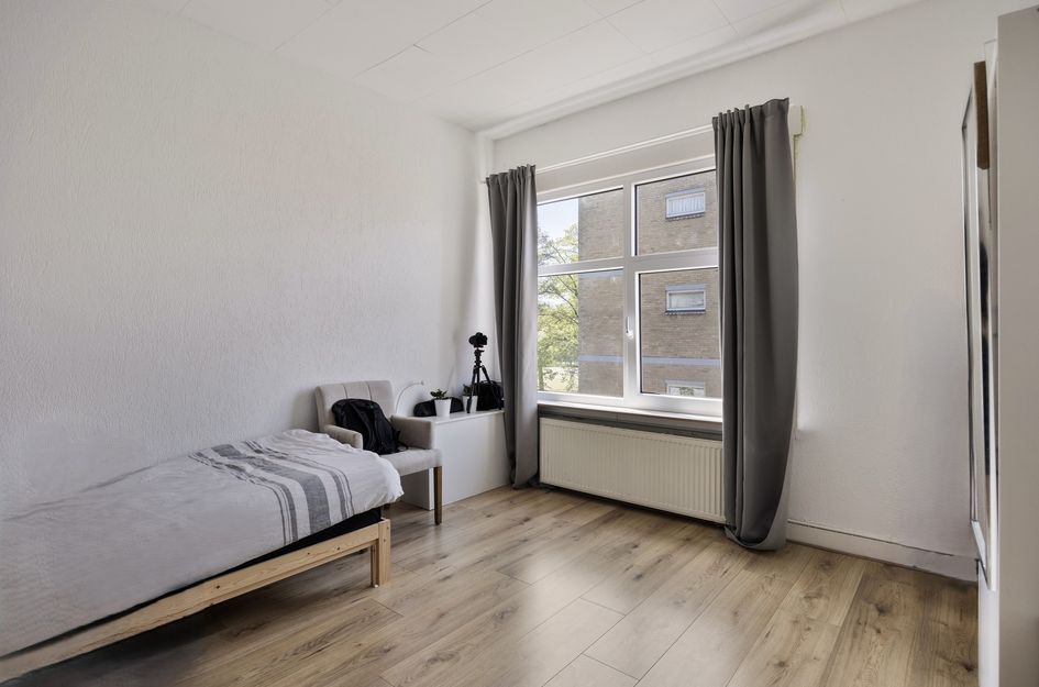 Joris van der Haagenstraat 42