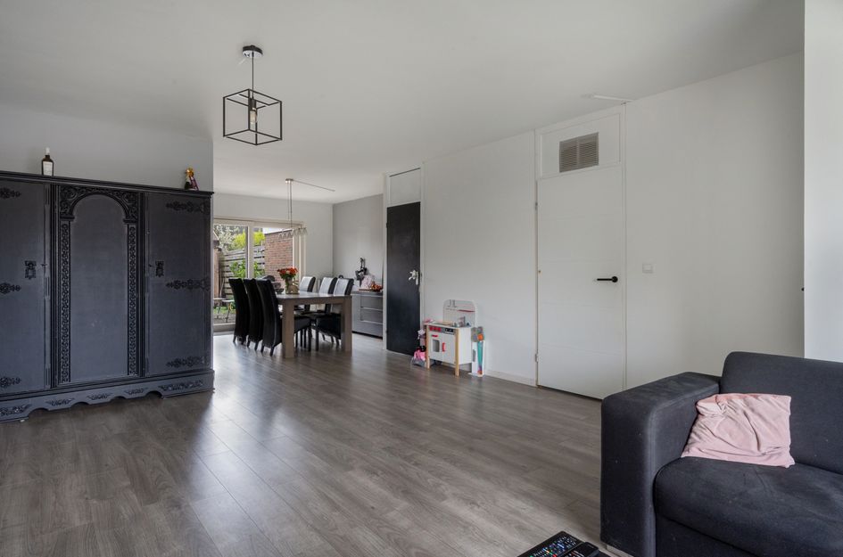 Carry Van Bruggenstraat 13