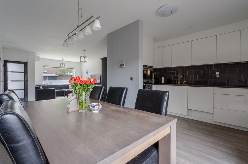 Carry Van Bruggenstraat 13