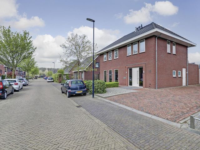 Bonekruidstraat 11, Heinkenszand