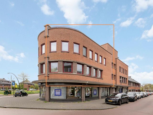 Luchtenburglaan 8, 'S-Gravenhage