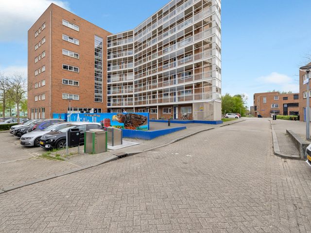 Palembangweg 8, Almere