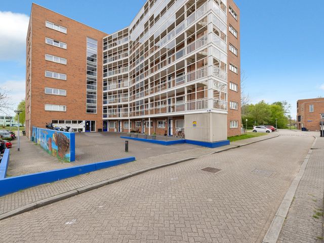 Palembangweg 8, Almere