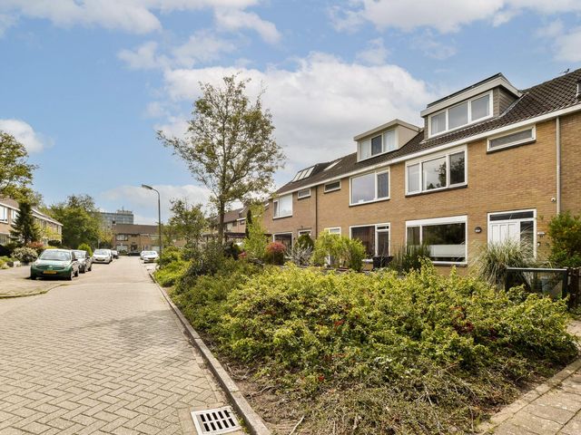 Bazuinstraat 61, Purmerend