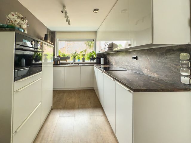 Van Duin-akker 8, Barendrecht