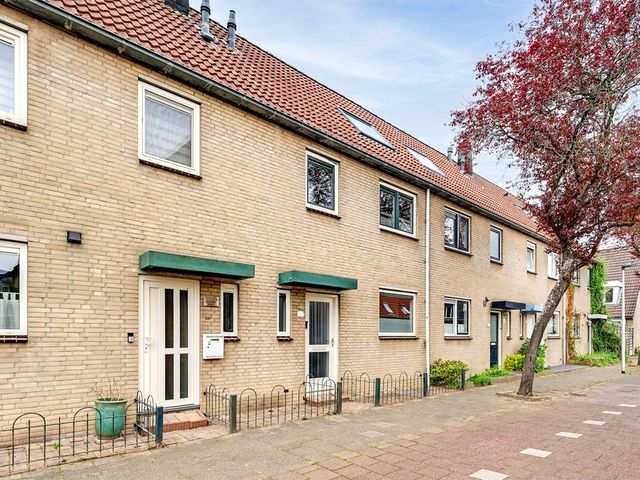 Steentijdkreek 7, Spijkenisse