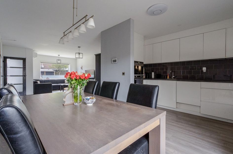 Carry Van Bruggenstraat 13