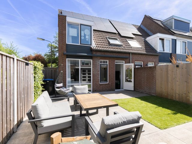 Pijlkruid 35, Oude Wetering