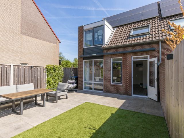 Pijlkruid 35, Oude Wetering