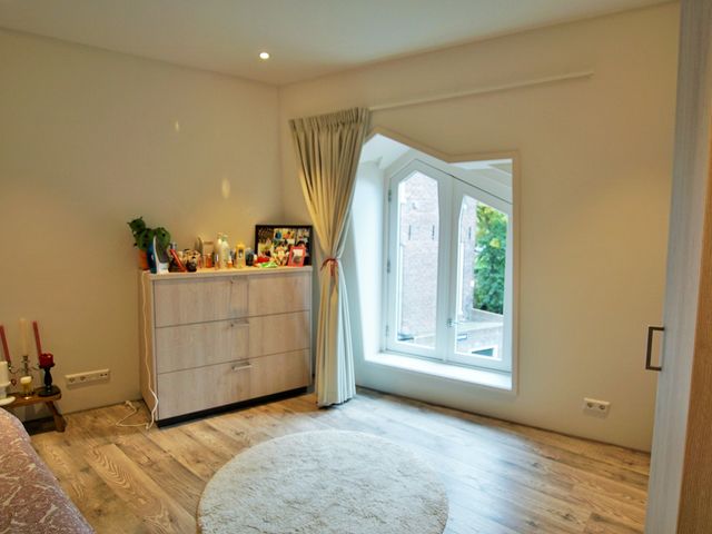 Ruime Consciëntiestraat 11, Leiden