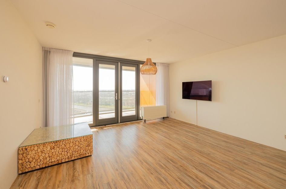 Uiverplein 210