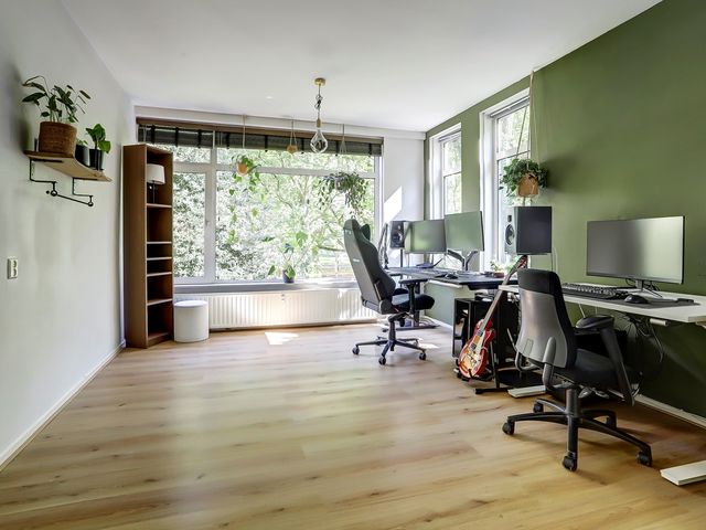 Azuurweg 238, Tilburg