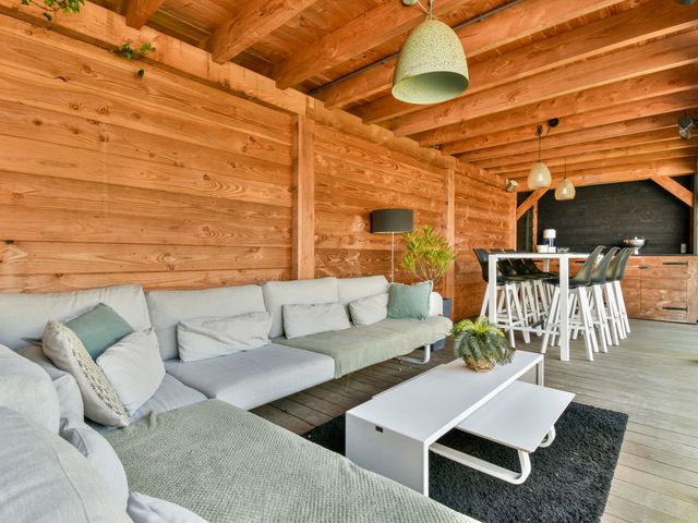 Graafland 12, Laren