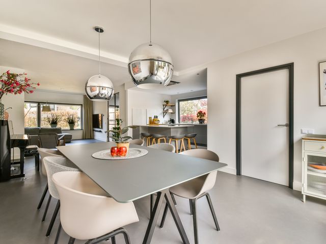 Graafland 12, Laren