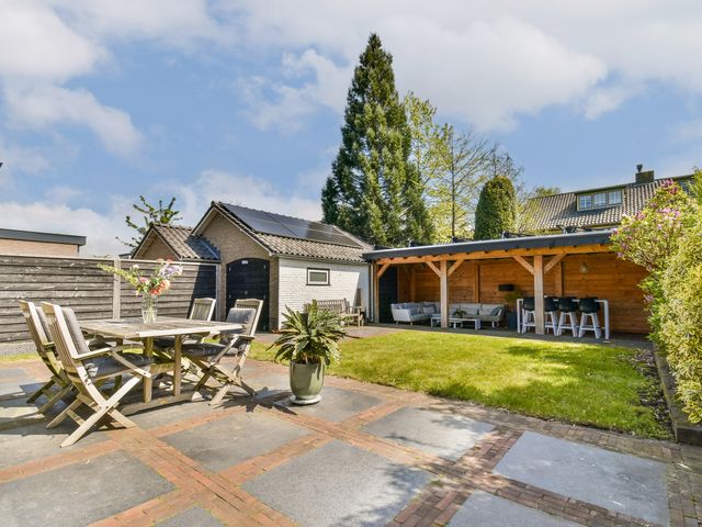 Graafland 12, Laren