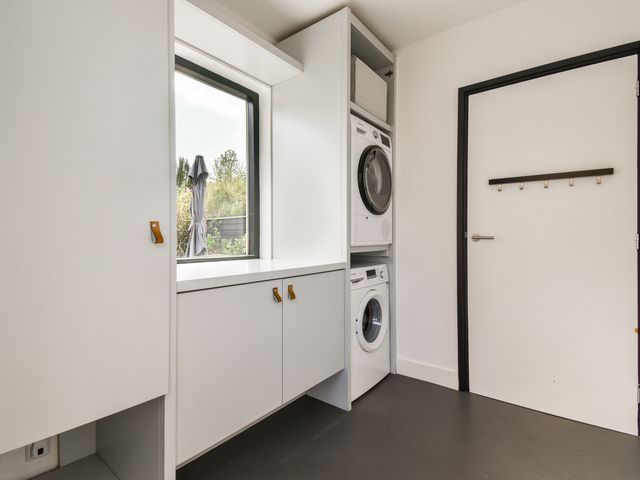 Graafland 12, Laren