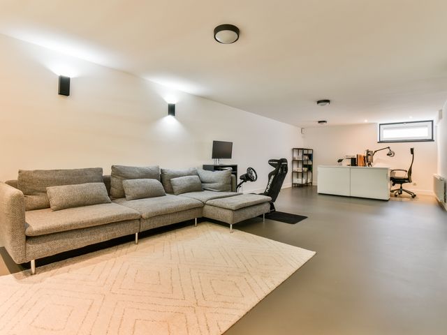 Graafland 12, Laren