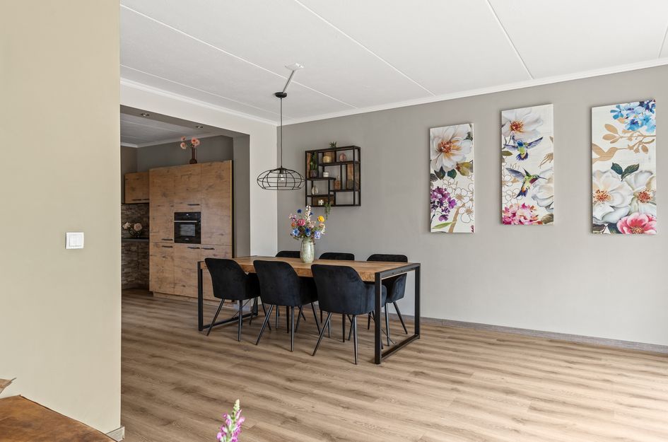 Domela Nieuwenhuisstraat 12