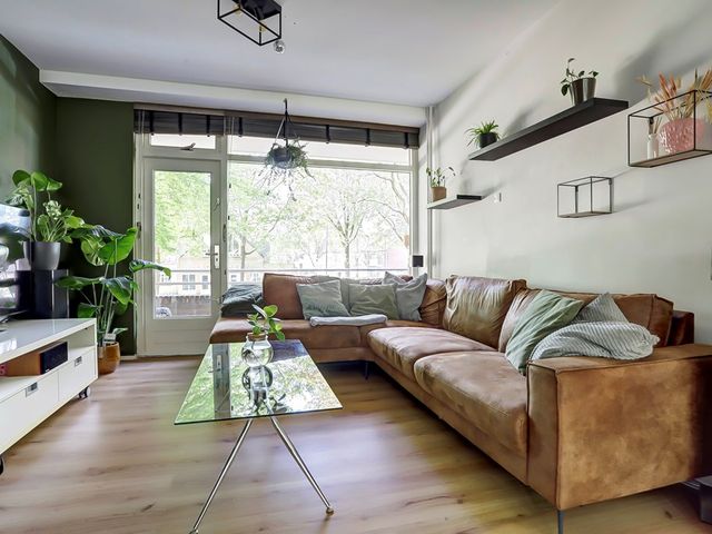 Azuurweg 238, Tilburg