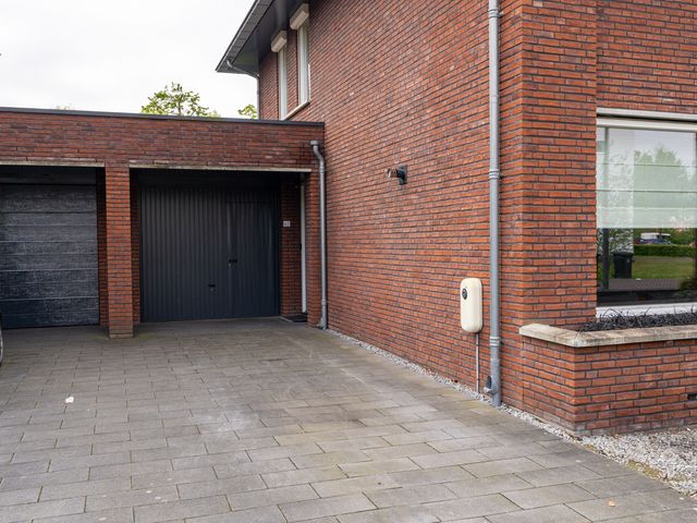Koetshuislaan 62, Waalwijk