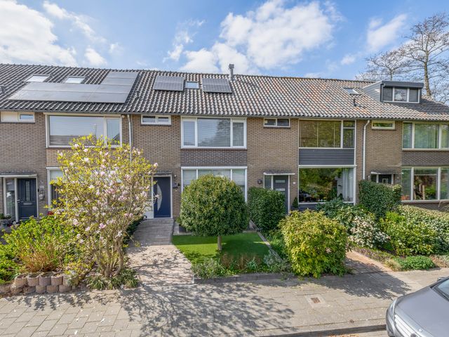 De Genestetlaan 100, Waddinxveen
