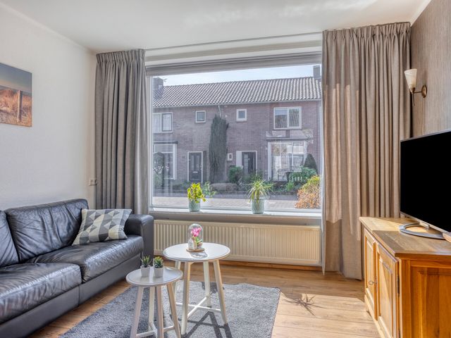 Anjerstraat 12, Raalte
