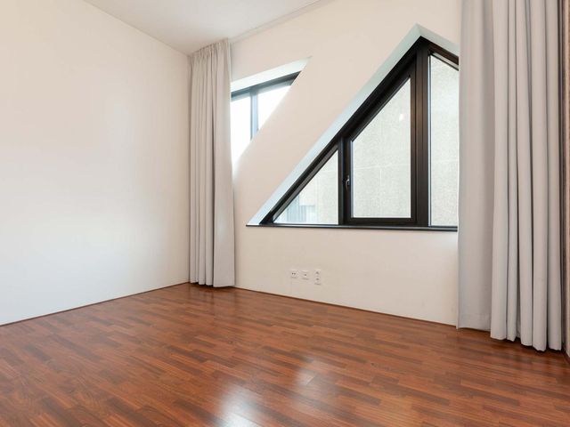 Anna van Buerenplein 66, 'S-Gravenhage