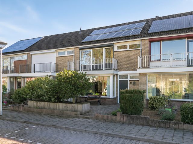 Montenaken 31, Steenbergen