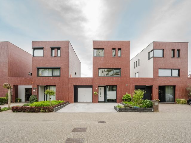 J. de Baanlaan 60, Spijkenisse