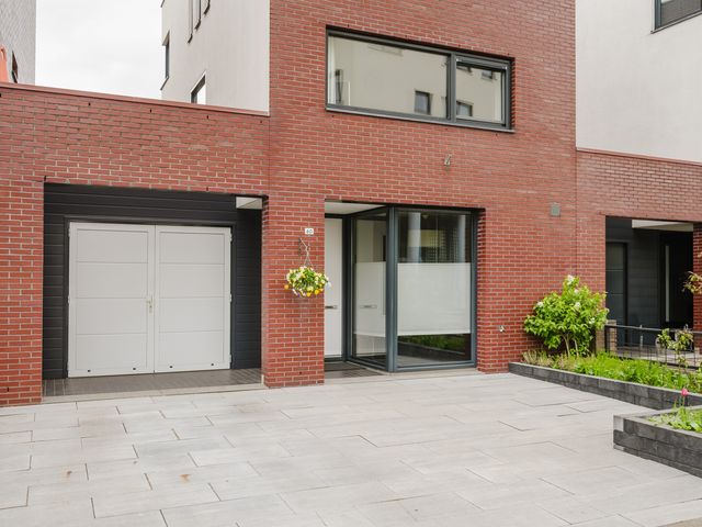 J. de Baanlaan 60, Spijkenisse
