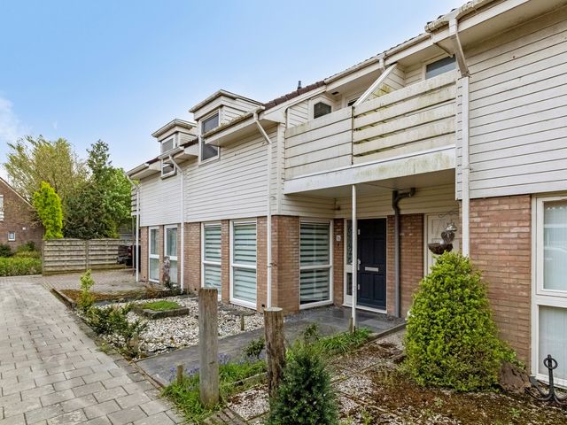 Kievitstraat 16, Heinkenszand