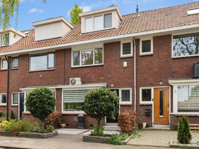 Surinamesingel 37, Vlaardingen