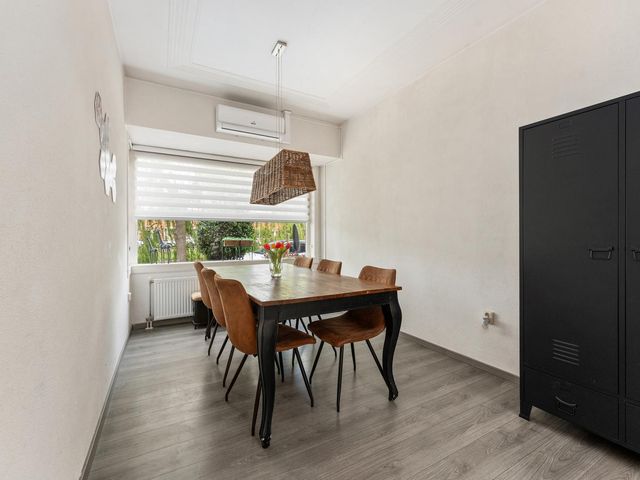 Surinamesingel 37, Vlaardingen