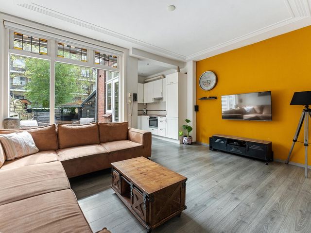 Surinamesingel 37, Vlaardingen