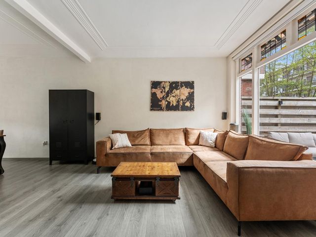 Surinamesingel 37, Vlaardingen