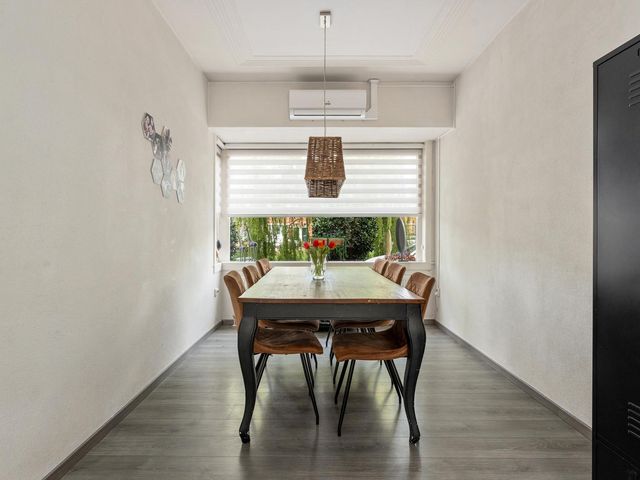 Surinamesingel 37, Vlaardingen