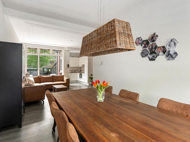 Surinamesingel 37, Vlaardingen
