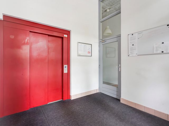 Waldeck Pyrmontkade 92, Den Haag
