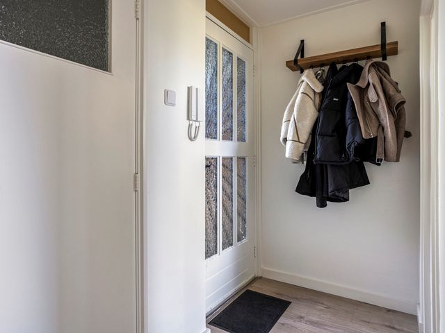 Raadhuislaan 98, Voorschoten